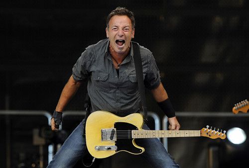 15 <SPAN STYLE="COLOR:#E66A05">GARTH BROOKS</SPAN> songs that have made a mark on Country music Bruce Springsteen