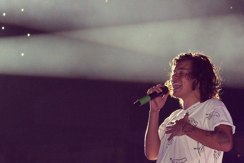 <span style="color:#e66a05">THE CRANBERRIES and DOLORES O'RIORDAN</SPAN> | A unique voice. A very hard life Harry styles biography