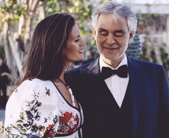 <span style="color:#e66a05">ANDREA BOCELLI</SPAN> | La fascinante vida y música del tenor que estuvo a punto de no nacer andrea bocelli veronica berti