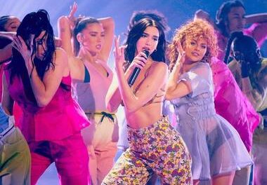 Los 15 mayores éxitos de <SPAN STYLE="COLOR:#E66A05">Dua Lipa</SPAN>