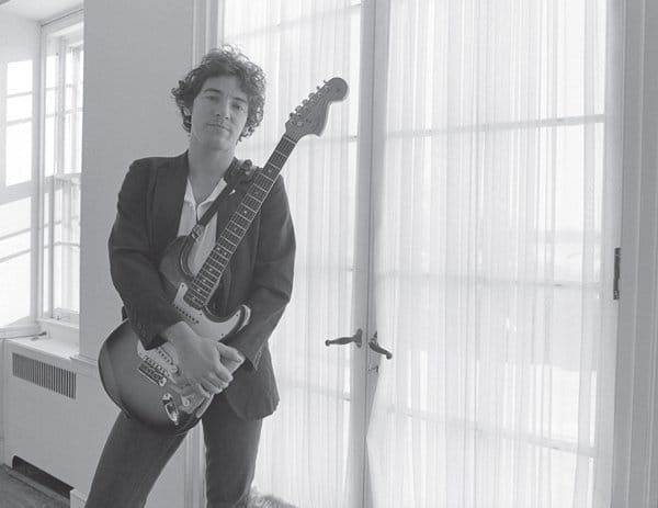 Bruce Springsteen guitar Bruce Springsteen playing