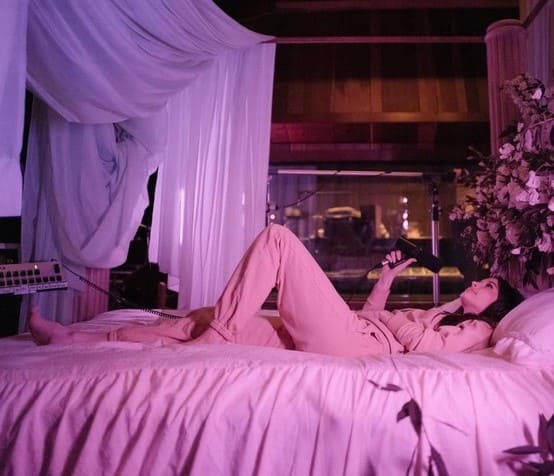 <span style="color:#e66a05">KACEY MUSGRAVES Star-Crossed</span> | Un relato envolvente de las etapas de su divorcio Kacey Musgraves nuevo disco