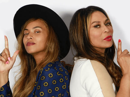 <span style="color:#e66a05">BEYONCÉ</SPAN> | Nada pudo ponerse en el camino de la gran estrella negra Tina Knowles y Beyoncé