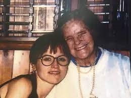 Dolores O'riordan and her mother Dolores O'Riordan teenager