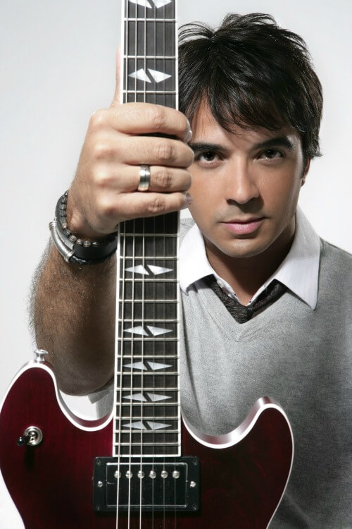 Luis Fonsi, David Bisbal, Aleks Syntek, Noel Aquí esto yo significado aqui estoy yo
